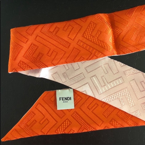 Fendi FF Wrappy Bandeau Silk Skinny neck scarf - Picture 3 of 3